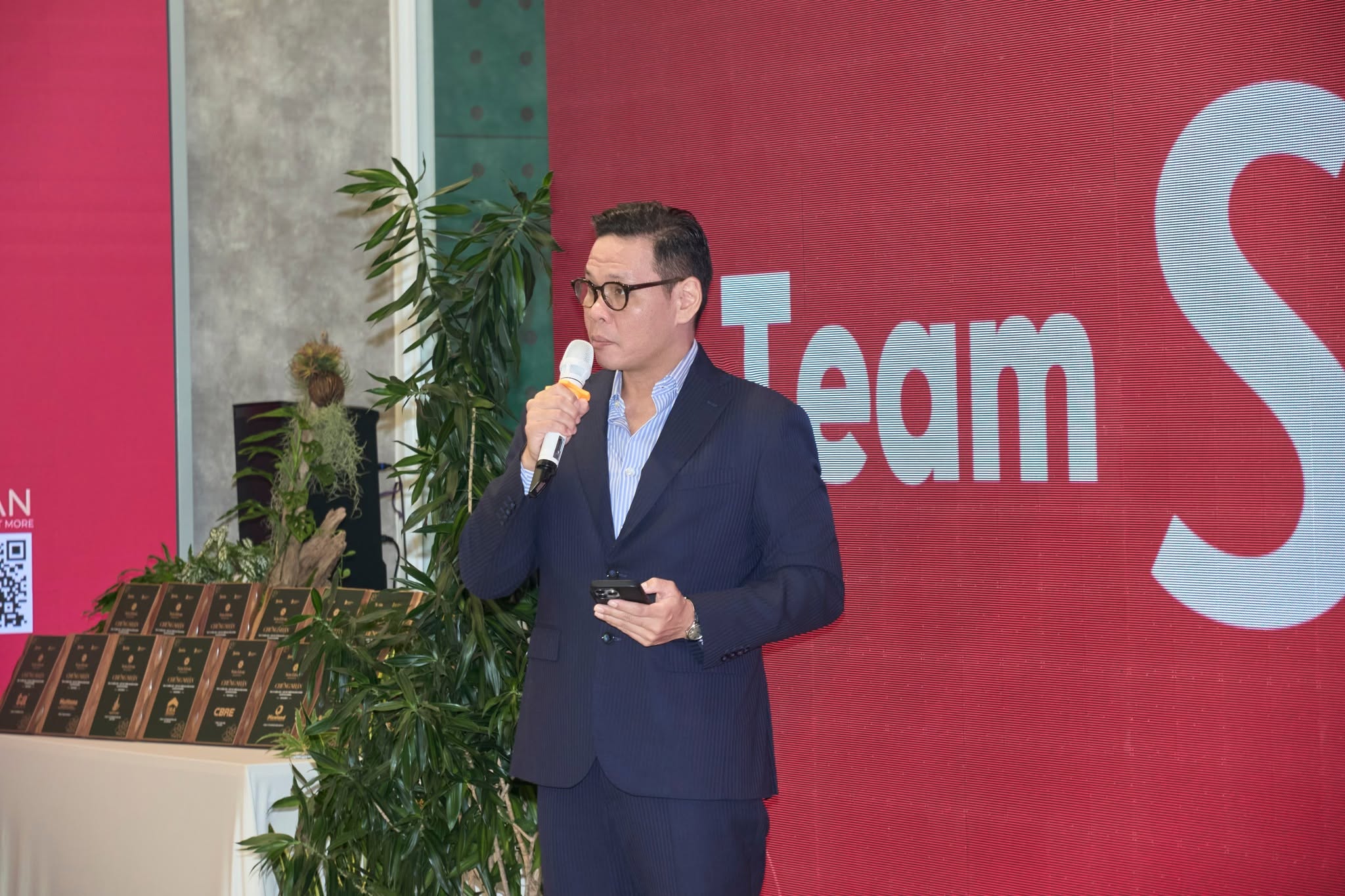 CEO Sherman Kam Hock Leong phát biểu chia sẻ định hướng tại Setia Edenia Leadership Summit 2026
